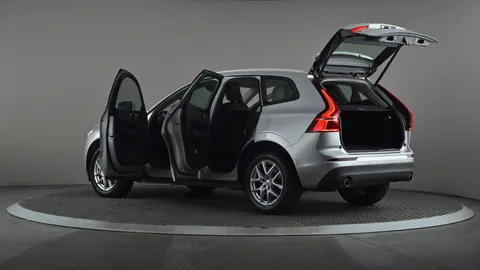 VOLVO XC60 2.0 T5 [250] Momentum Geartronic