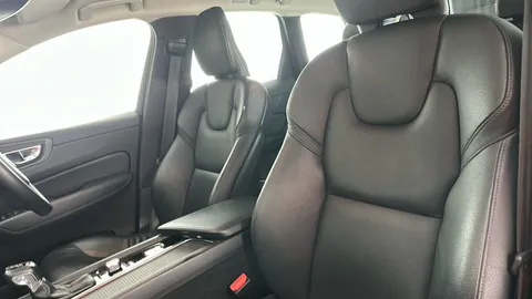 VOLVO XC60 2.0 T5 [250] Momentum Geartronic