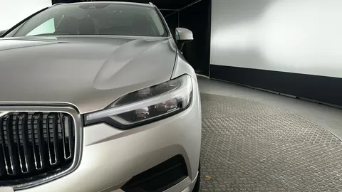 VOLVO XC60 2.0 T5 [250] Momentum Geartronic