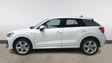 AUDI Q2 35 TFSI S Line