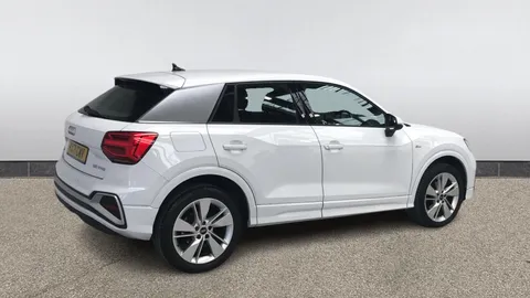 AUDI Q2 35 TFSI S Line