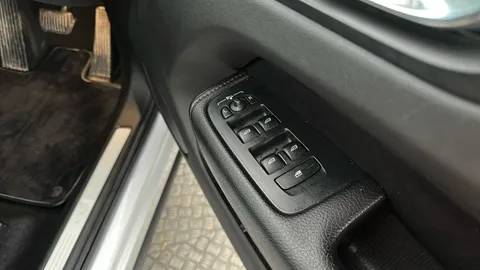 VOLVO XC60 2.0 T5 [250] Momentum Geartronic