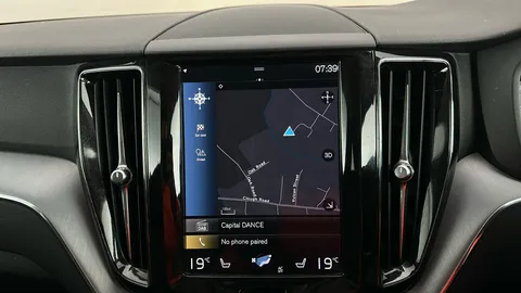 VOLVO XC60 2.0 T5 [250] Momentum Geartronic