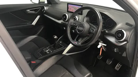 AUDI Q2 35 TFSI S Line