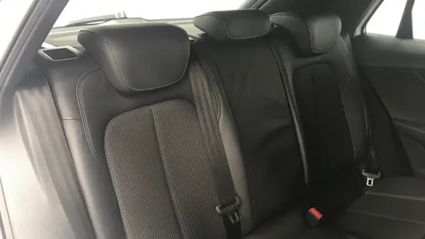 AUDI Q2 35 TFSI S Line