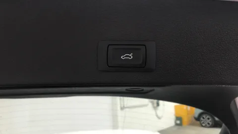 AUDI Q2 35 TFSI S Line