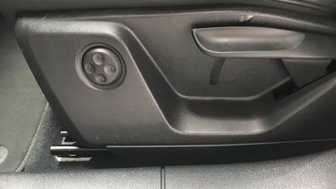 AUDI Q2 35 TFSI S Line