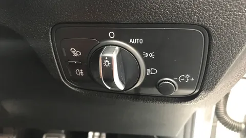 AUDI Q2 35 TFSI S Line