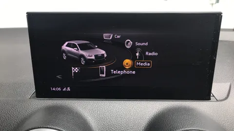 AUDI Q2 35 TFSI S Line