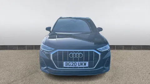 AUDI Q3 35 TFSI S Line