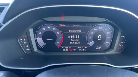 AUDI Q3 35 TFSI S Line