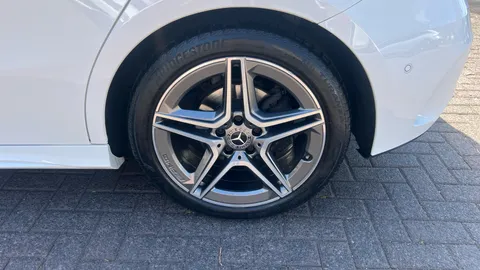 MERCEDES-BENZ A CLASS A200d AMG Line Premium Plus Auto