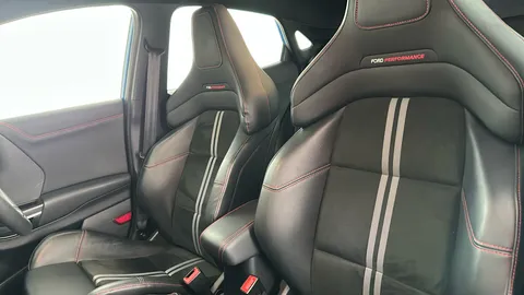 FORD PUMA 1.0 EcoBoost Hybrid mHEV ST DCT