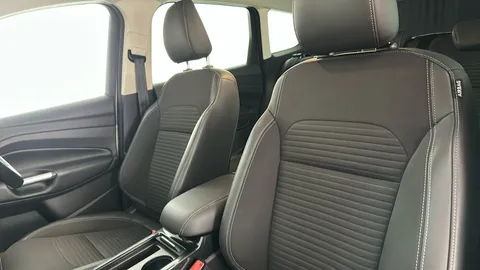 FORD KUGA 1.5 TDCi Titanium Auto 2WD