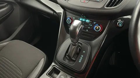 FORD KUGA 1.5 TDCi Titanium Auto 2WD