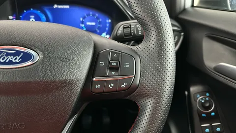 FORD PUMA 1.0 EcoBoost Hybrid mHEV ST-Line