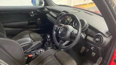 Mini Hatchback 2.0 Cooper S Sport II 3dr [Comfort/Nav Pack]