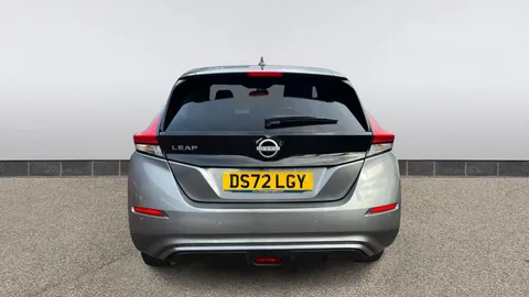 NISSAN LEAF 110kW N-Connecta 39kWh Auto