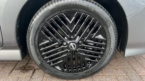 NISSAN LEAF 110kW N-Connecta 39kWh Auto