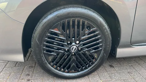 NISSAN LEAF 110kW N-Connecta 39kWh Auto