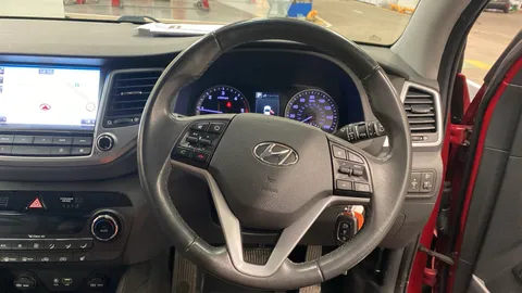 HYUNDAI TUCSON 1.7 CRDi Blue Drive Premium 2WD DCT