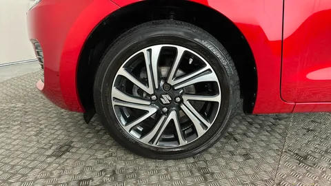 SUZUKI SWIFT 1.2 Dualjet 83 12V Hybrid SZ-L