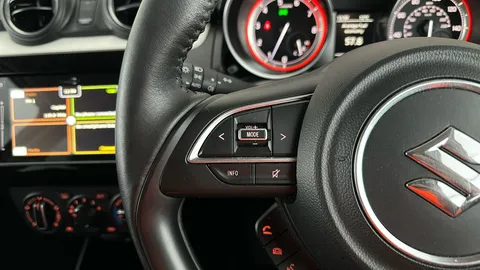 SUZUKI SWIFT 1.2 Dualjet 83 12V Hybrid SZ-L