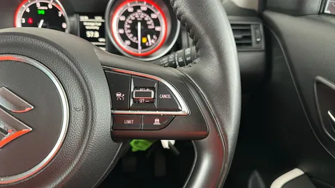 SUZUKI SWIFT 1.2 Dualjet 83 12V Hybrid SZ-L