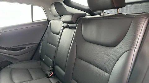HYUNDAI IONIQ 1.6 GDi Hybrid Premium SE DCT