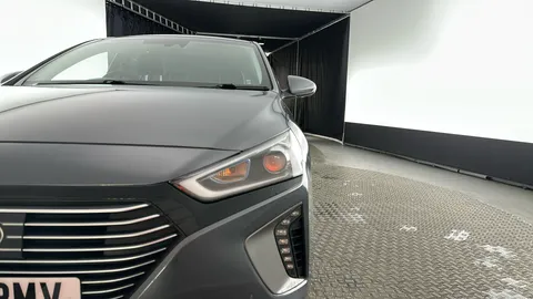 HYUNDAI IONIQ 1.6 GDi Hybrid Premium SE DCT