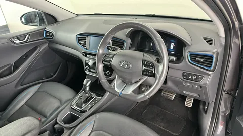 HYUNDAI IONIQ 1.6 GDi Hybrid Premium SE DCT