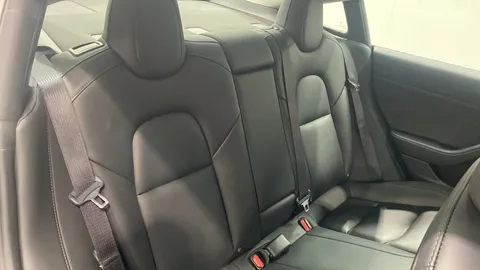 Tesla                     Model 3 Long Range AWD 4dr Auto