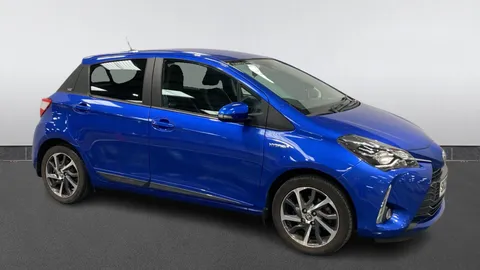 TOYOTA YARIS 1.5 Hybrid Y20 CVT [Bi-tone]