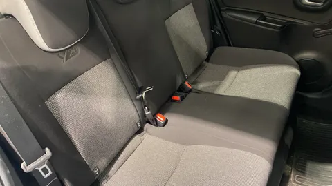 TOYOTA YARIS 1.5 Hybrid Y20 CVT [Bi-tone]