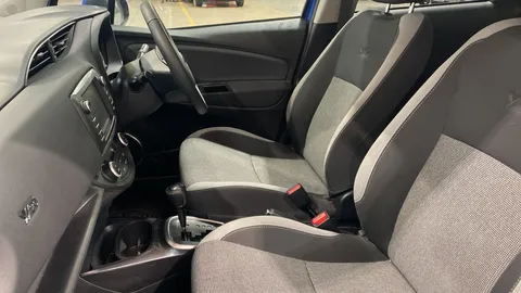 TOYOTA YARIS 1.5 Hybrid Y20 CVT [Bi-tone]