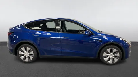 Tesla                     Model Y Long Range AWD 5dr Auto