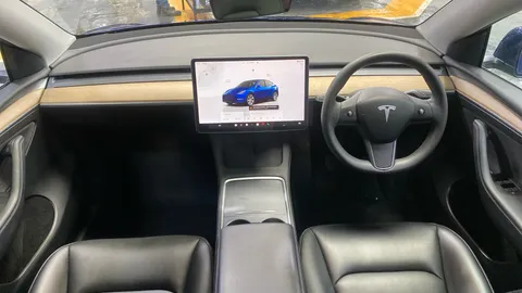 TESLA MODEL Y Long Range AWD Auto