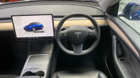 TESLA MODEL Y Long Range AWD Auto