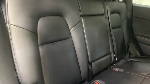 TESLA MODEL Y Long Range AWD Auto