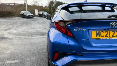 TOYOTA C-HR 1.8 Hybrid Design CVT