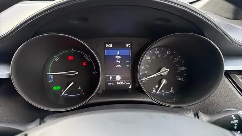TOYOTA C-HR 1.8 Hybrid Design CVT