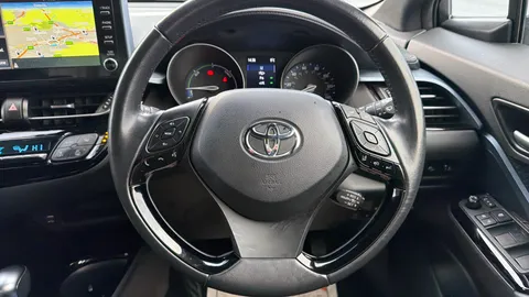 TOYOTA C-HR 1.8 Hybrid Design CVT