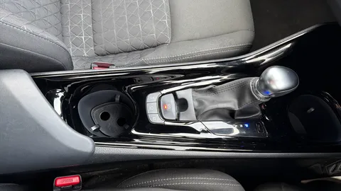 TOYOTA C-HR 1.8 Hybrid Design CVT