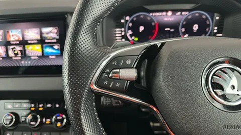 SKODA KAROQ 2.0 TSI Sportline 4x4 DSG