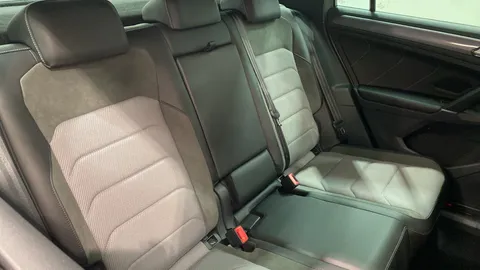 VOLKSWAGEN TIGUAN 2.0 TDi 150 4Motion R-Line DSG