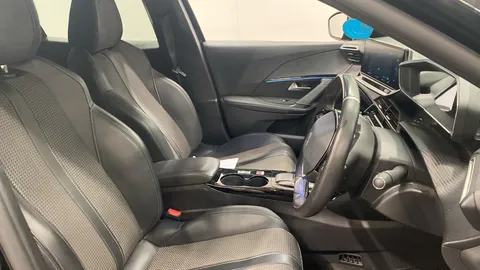 PEUGEOT 2008 100kW GT 50kWh Auto