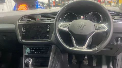 VOLKSWAGEN TIGUAN 1.5 TSI Life