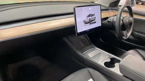 TESLA MODEL 3 Long Range AWD Auto
