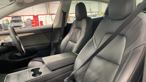 TESLA MODEL 3 Long Range AWD Auto