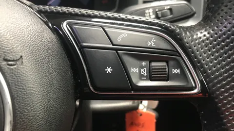 AUDI A1 30 TFSI S Line S Tronic